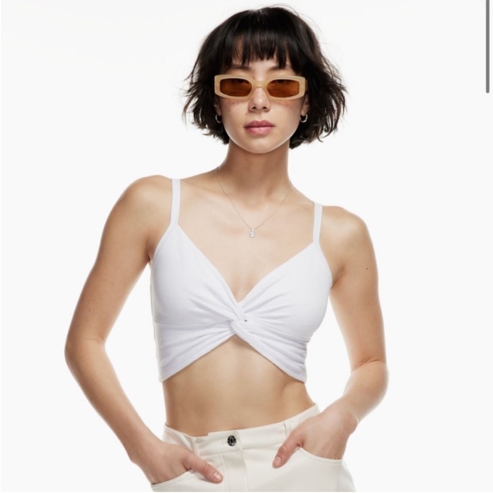 Skylar + Madison White Ribbed Knotted Bay Twist Front Tank Top Cropped NWOT
